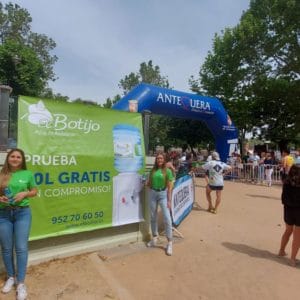 Azafatas en Carrera Urbana El Botijo