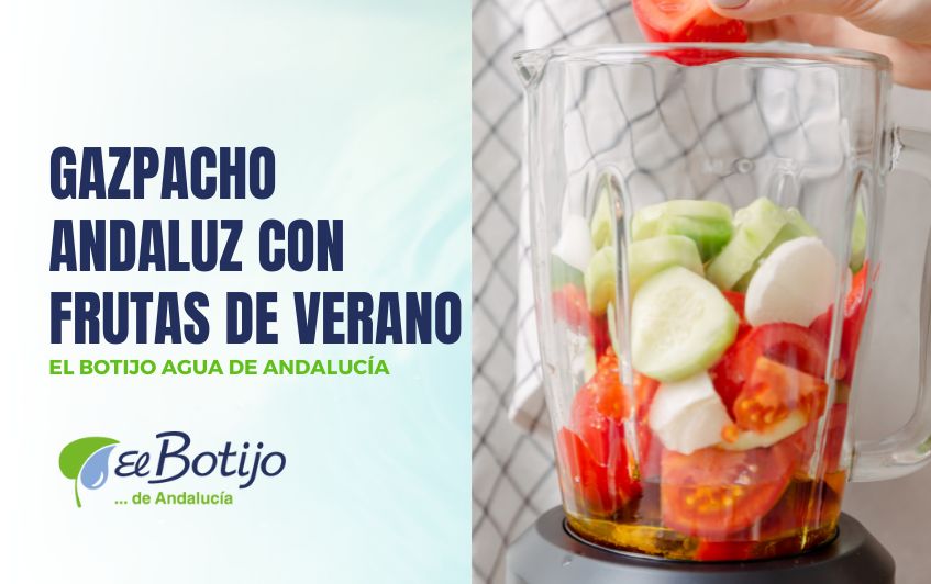 Gazpacho andaluz con frutas de verano